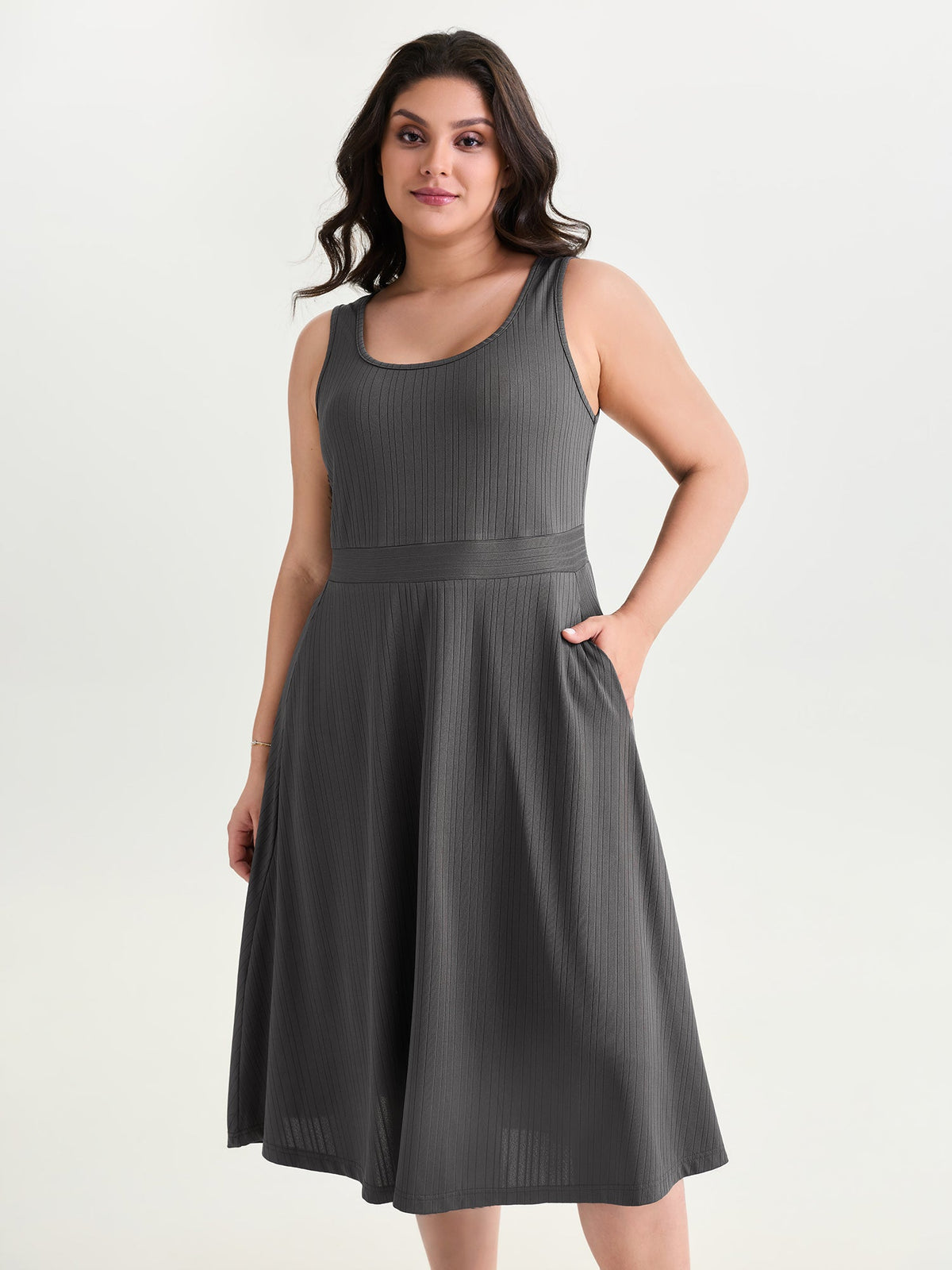 Ribbed Scoop Neck Pocket Midi Dress