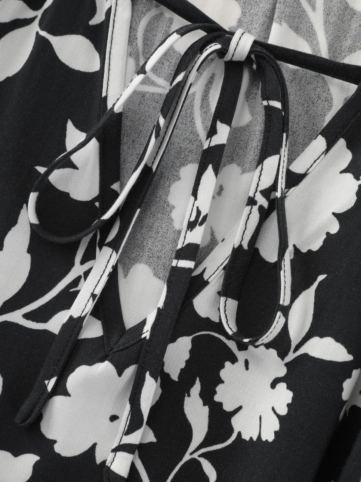 Floral Print Tie Neck Loose Blouse