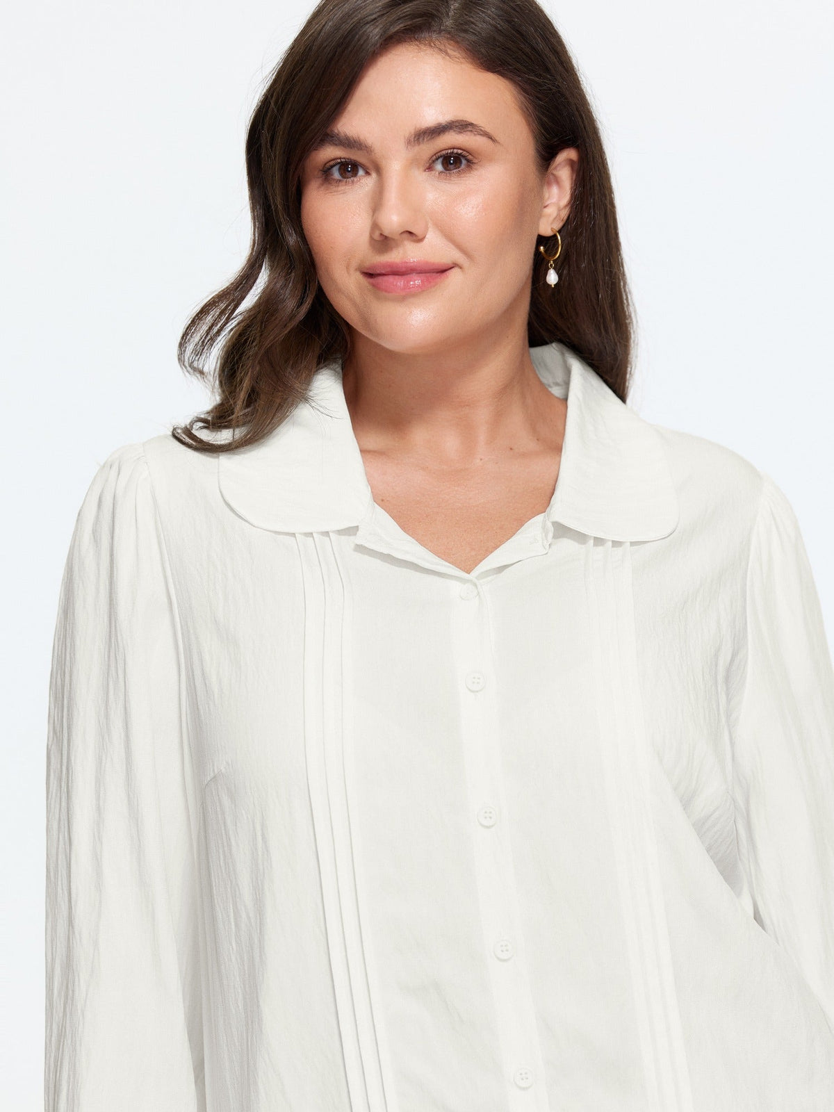 Peter Pan Collar Pleated Button‑Down Blouse