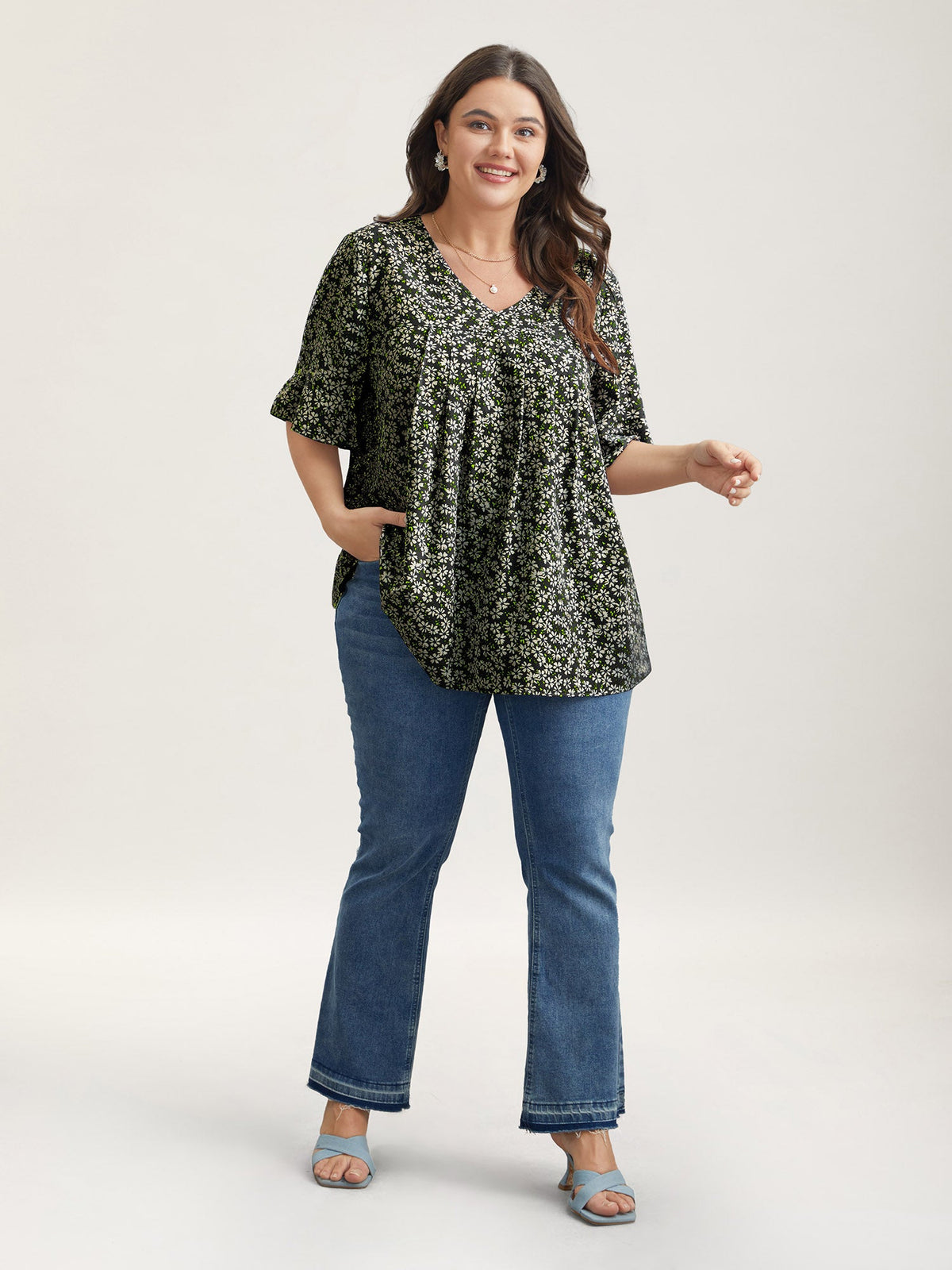 Ditsy Floral Pleated Flared Sleeve Blouse