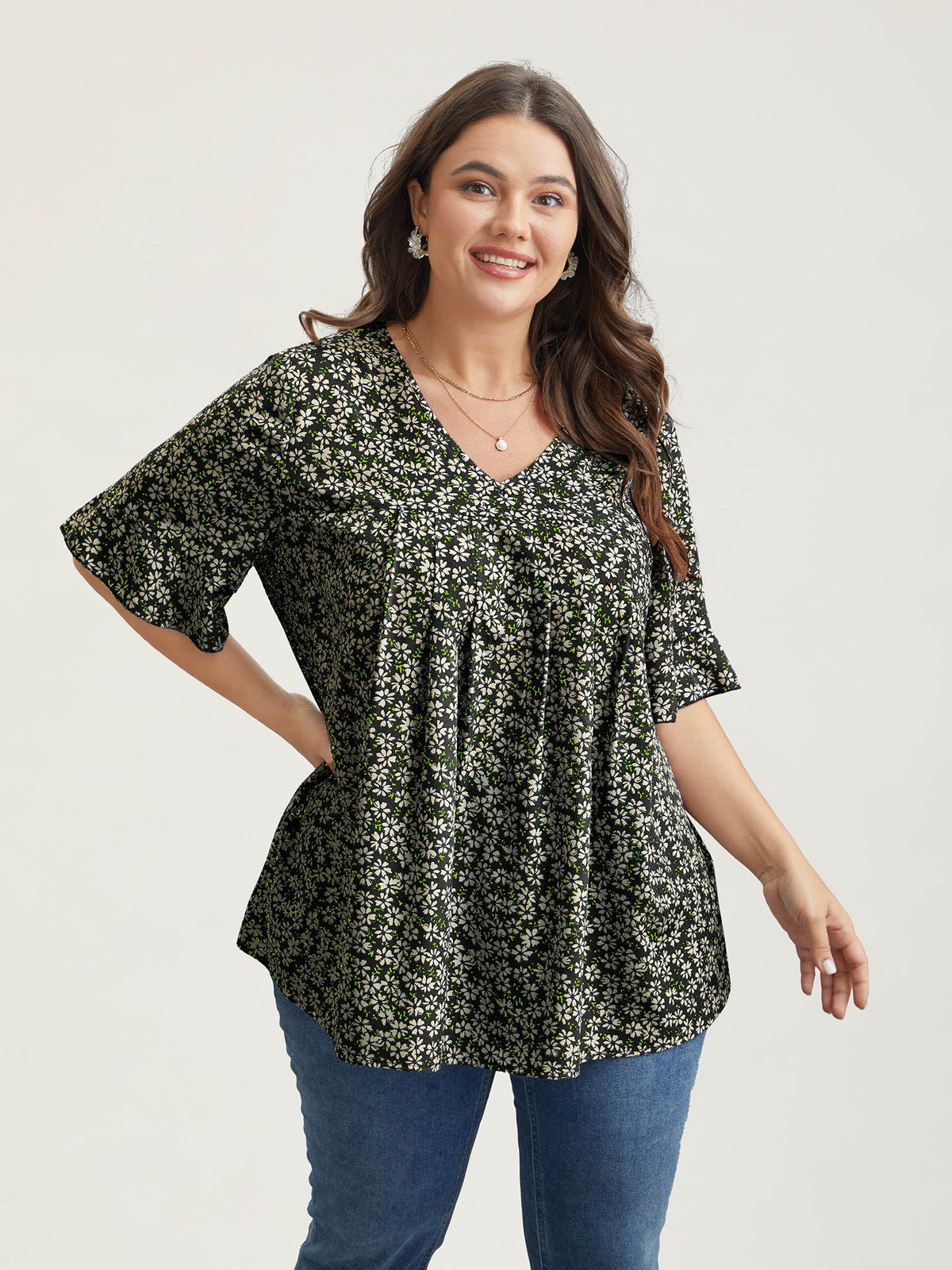 Ditsy Floral Pleated Flared Sleeve Blouse