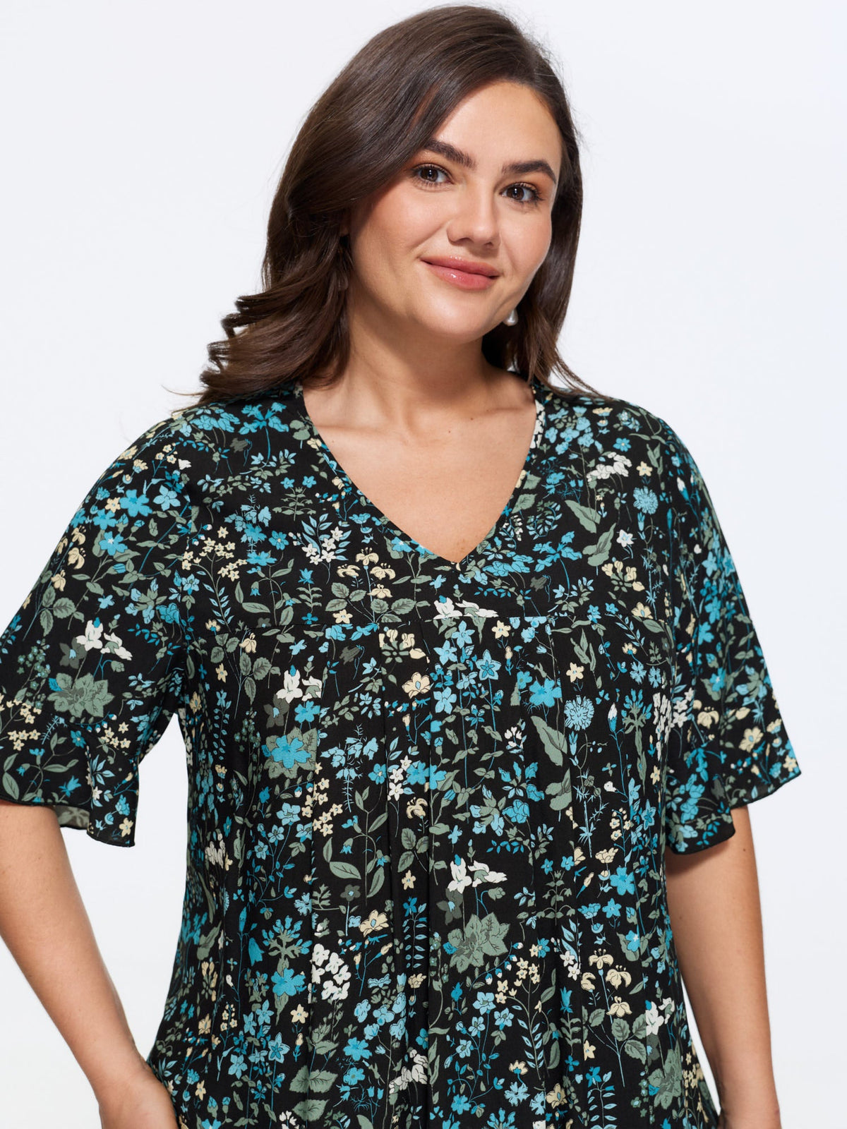 Ditsy Floral Pleated Flared Sleeve Blouse