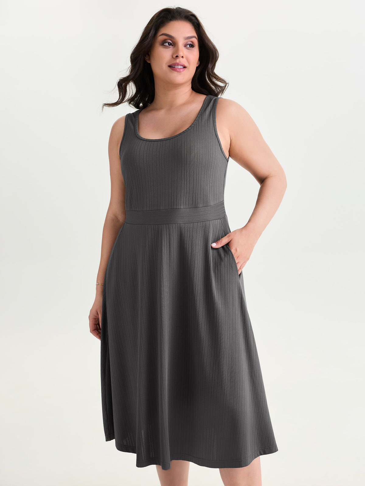 Ribbed Scoop Neck Pocket Midi Dress